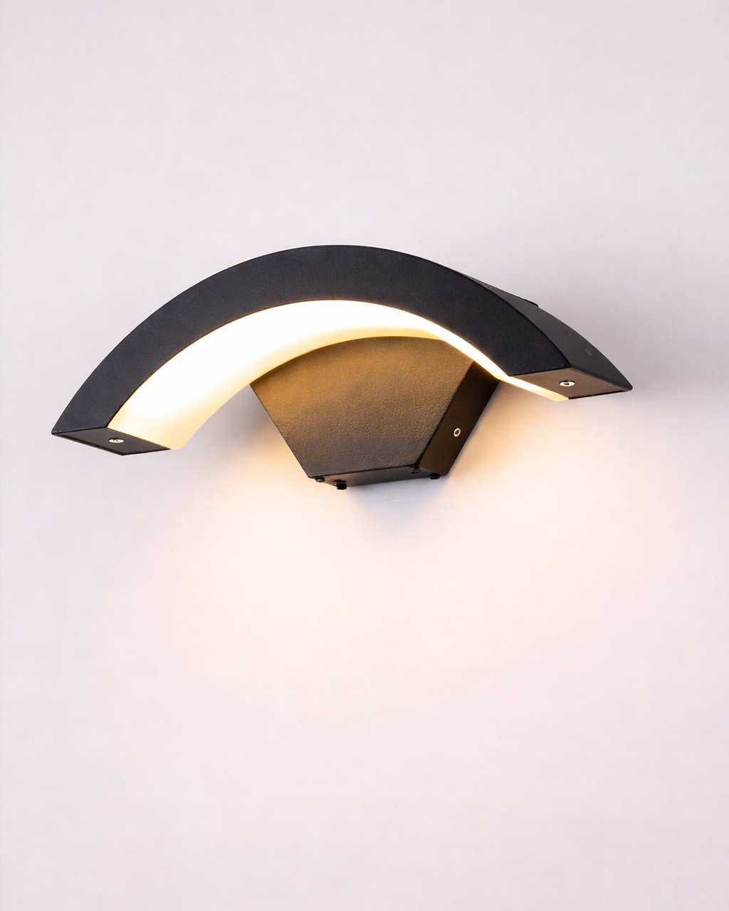 Aplique LED Exterior Curvo Impermeable para Fachada