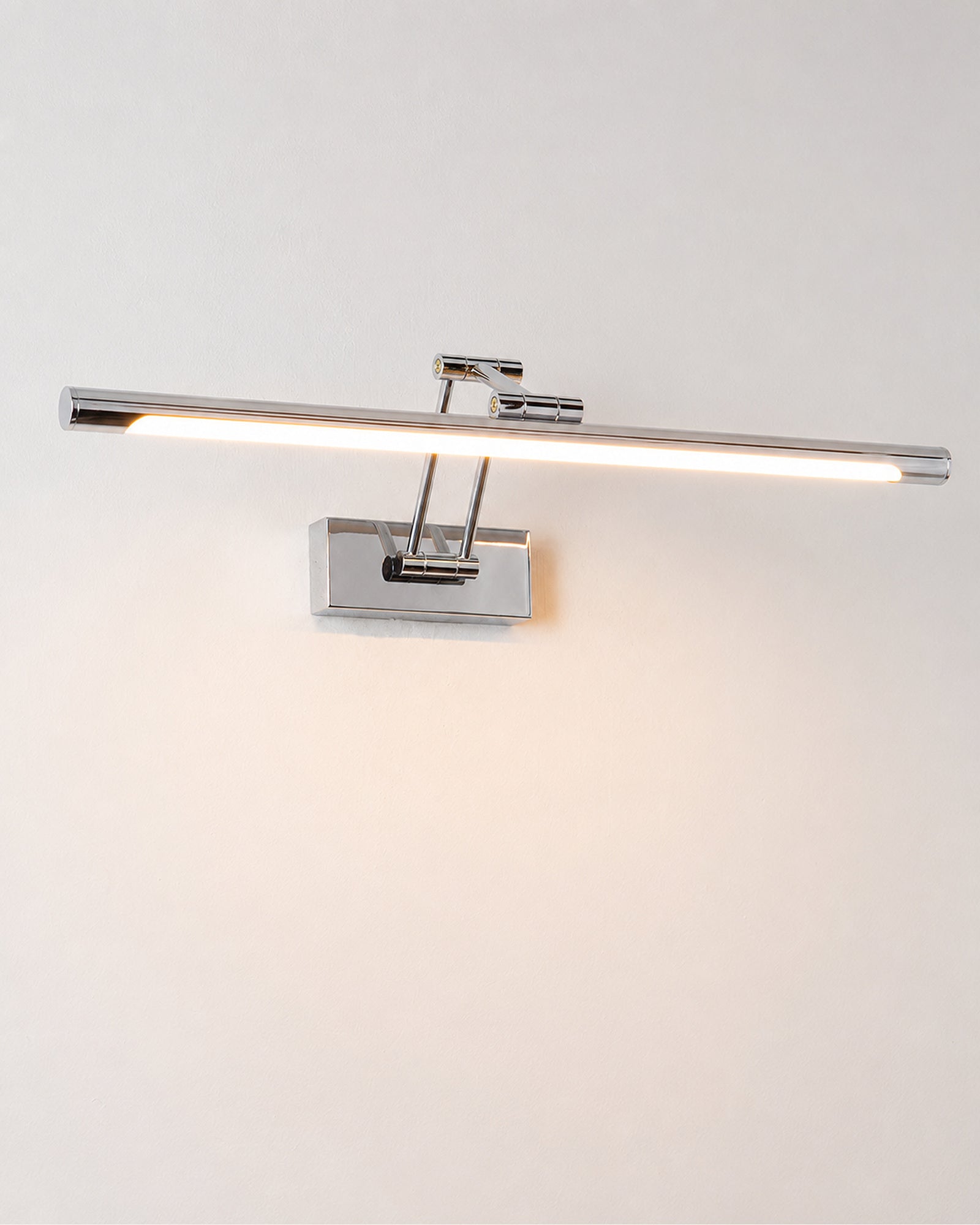 Aplique LED para cuadros en acabado cromado, vista uniforme