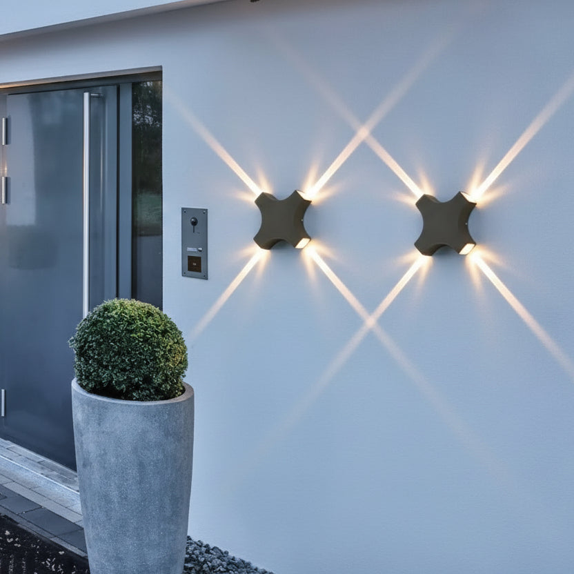 Aplique LED Exterior: Iluminación Impermeable de 4 Lados para Jardín